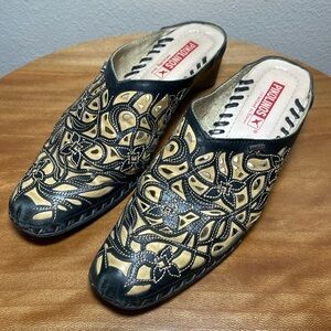 Pikolinos Spanish Design Black & Tan Leather Slip-On Mules Women's Size 7.5